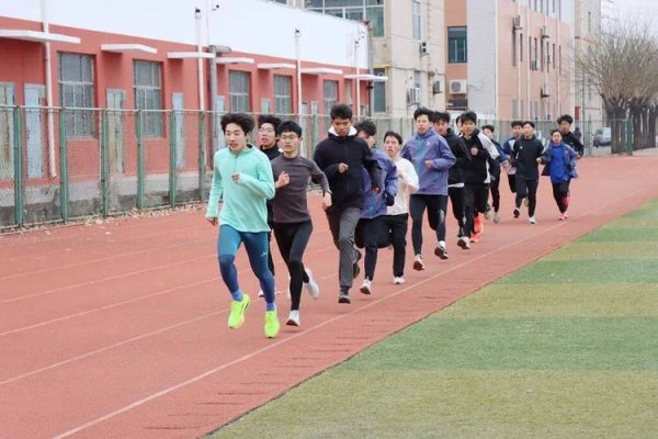 巅峰国际APP 赛场未到 体能先行！邹平市体校体能测试燃情开测